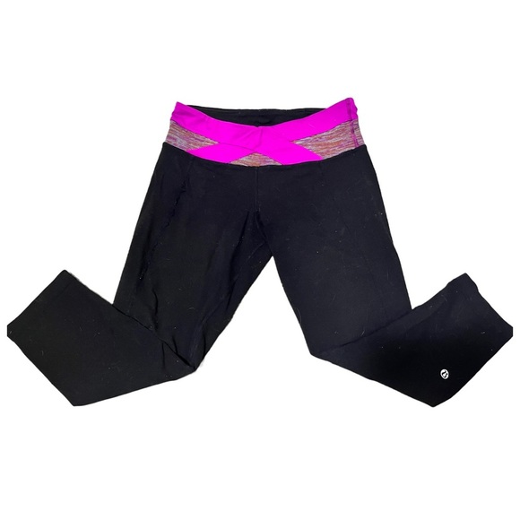 Lululemon size 4 crop pants. - Picture 1 of 4